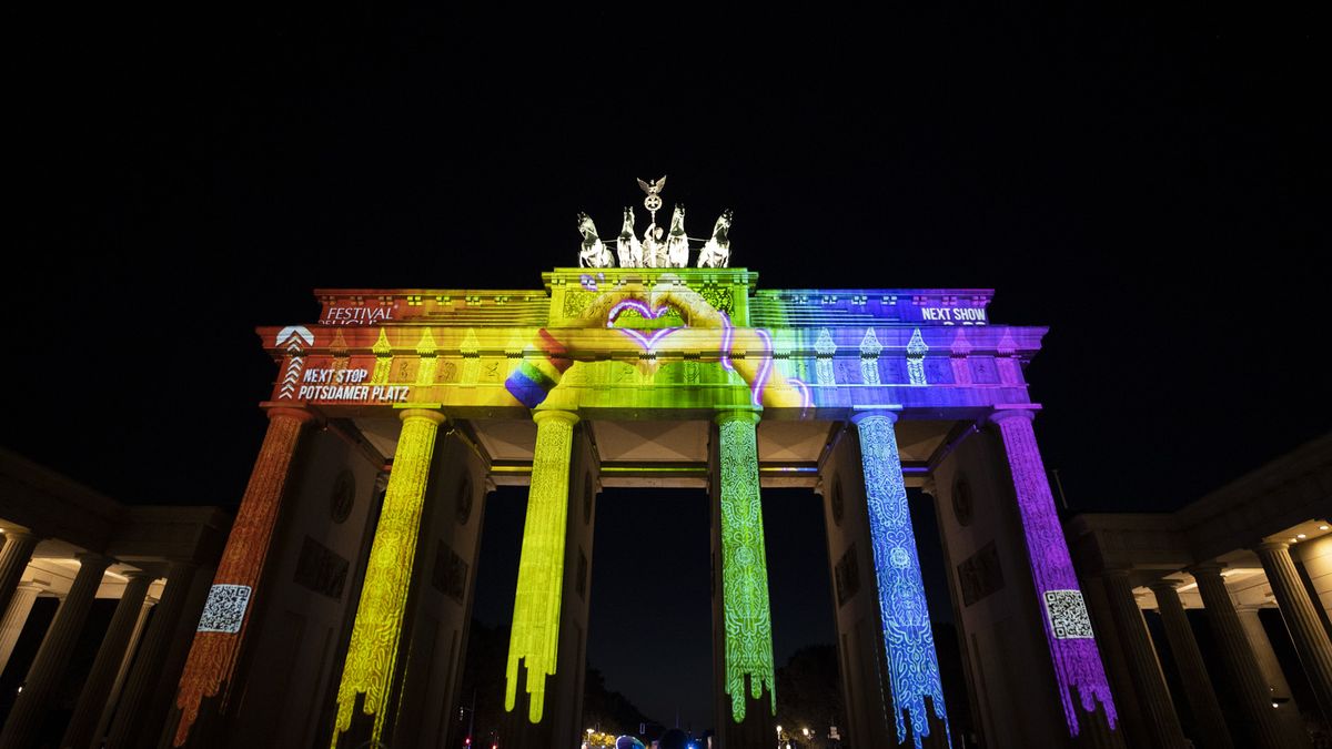 Berlín boří klišé o pečlivých Němcích. Zpackané má letiště i volby
